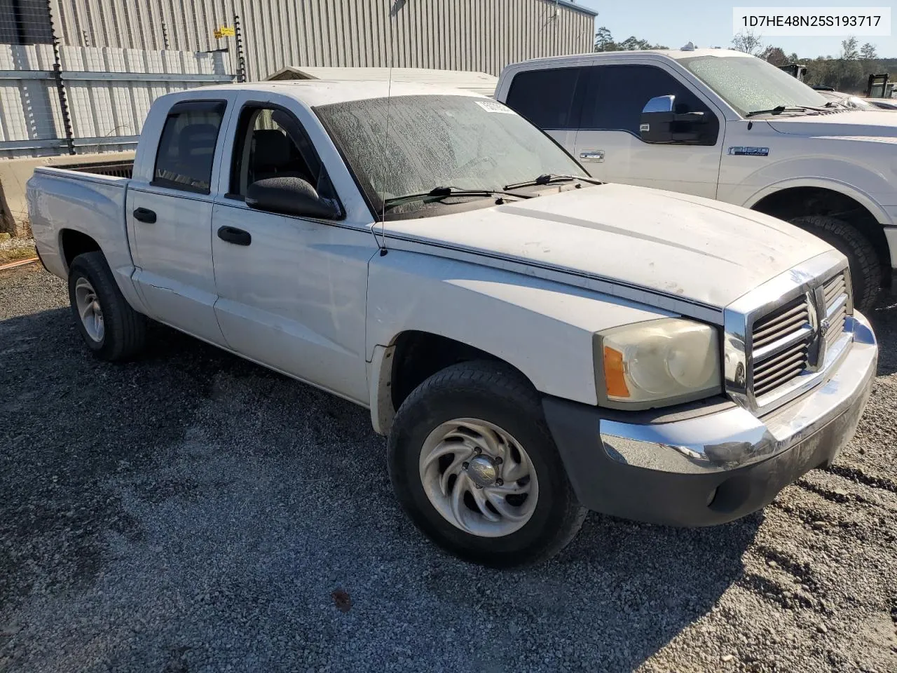 2005 Dodge Dakota Quad Slt VIN: 1D7HE48N25S193717 Lot: 75078524