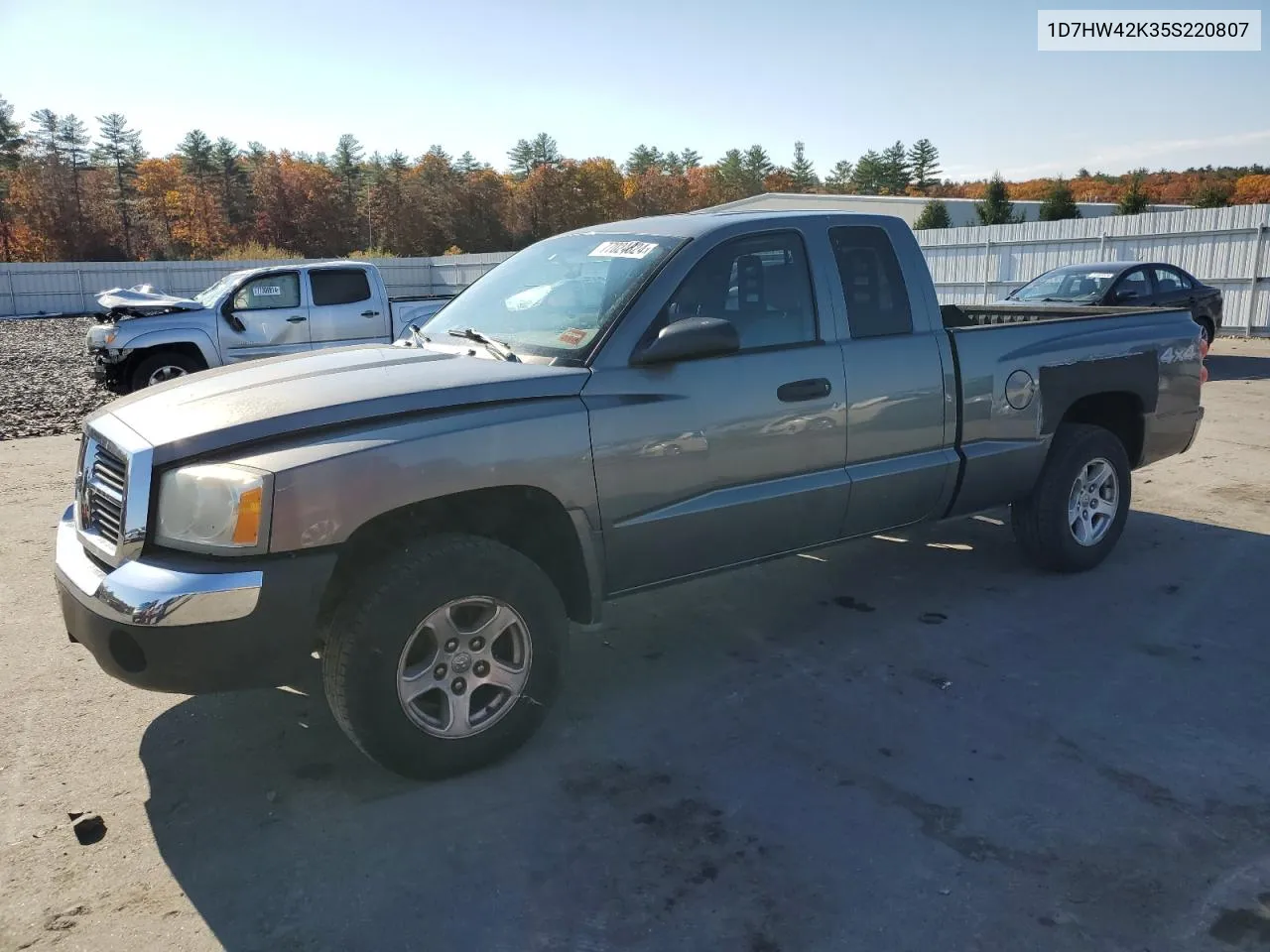 2005 Dodge Dakota Slt VIN: 1D7HW42K35S220807 Lot: 77024824