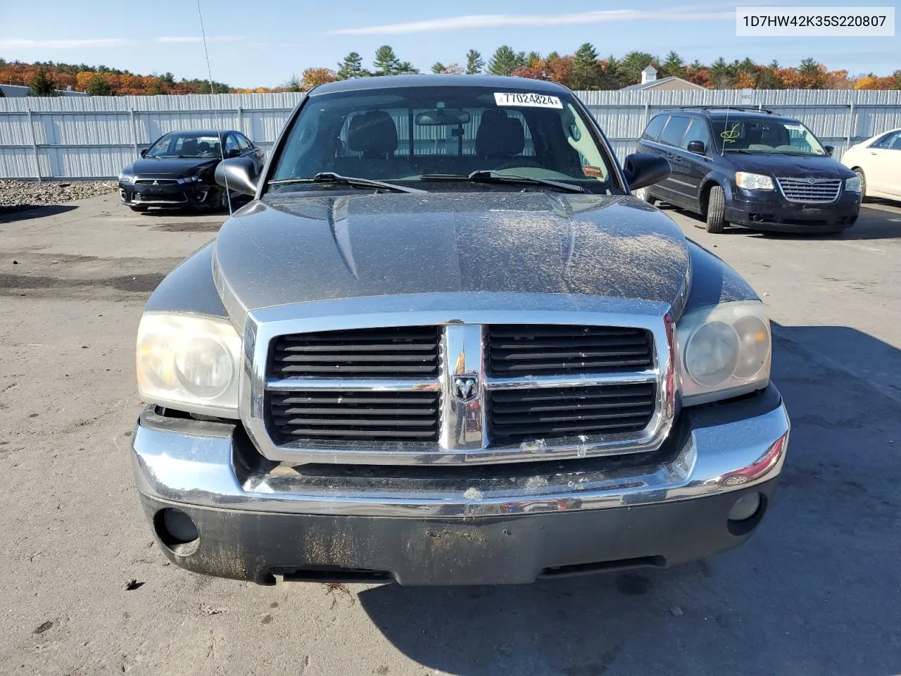 2005 Dodge Dakota Slt VIN: 1D7HW42K35S220807 Lot: 77024824