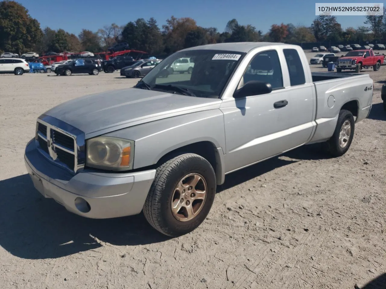 2005 Dodge Dakota Laramie VIN: 1D7HW52N95S257022 Lot: 77284684