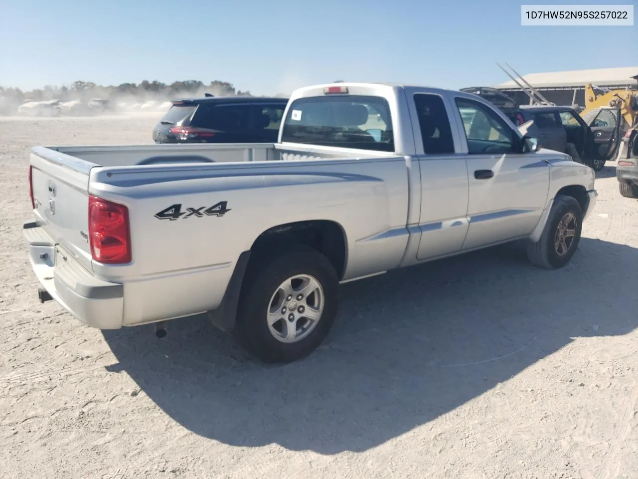 2005 Dodge Dakota Laramie VIN: 1D7HW52N95S257022 Lot: 77284684