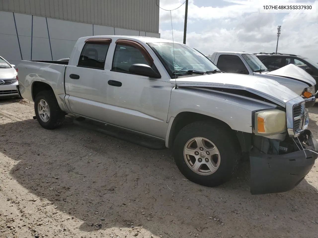 2005 Dodge Dakota Quad Slt VIN: 1D7HE48K35S337930 Lot: 79175974