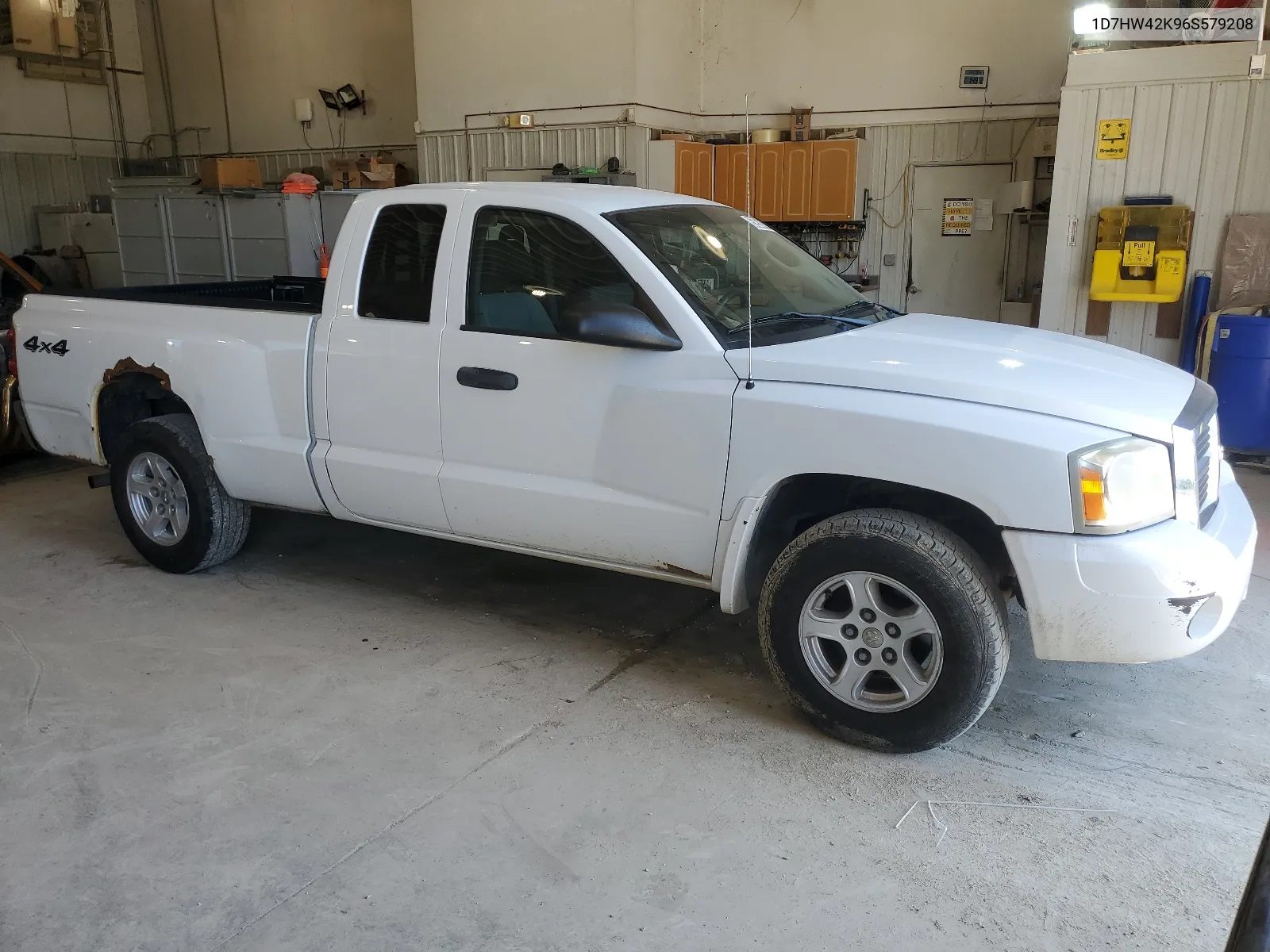 2006 Dodge Dakota Slt VIN: 1D7HW42K96S579208 Lot: 65958414