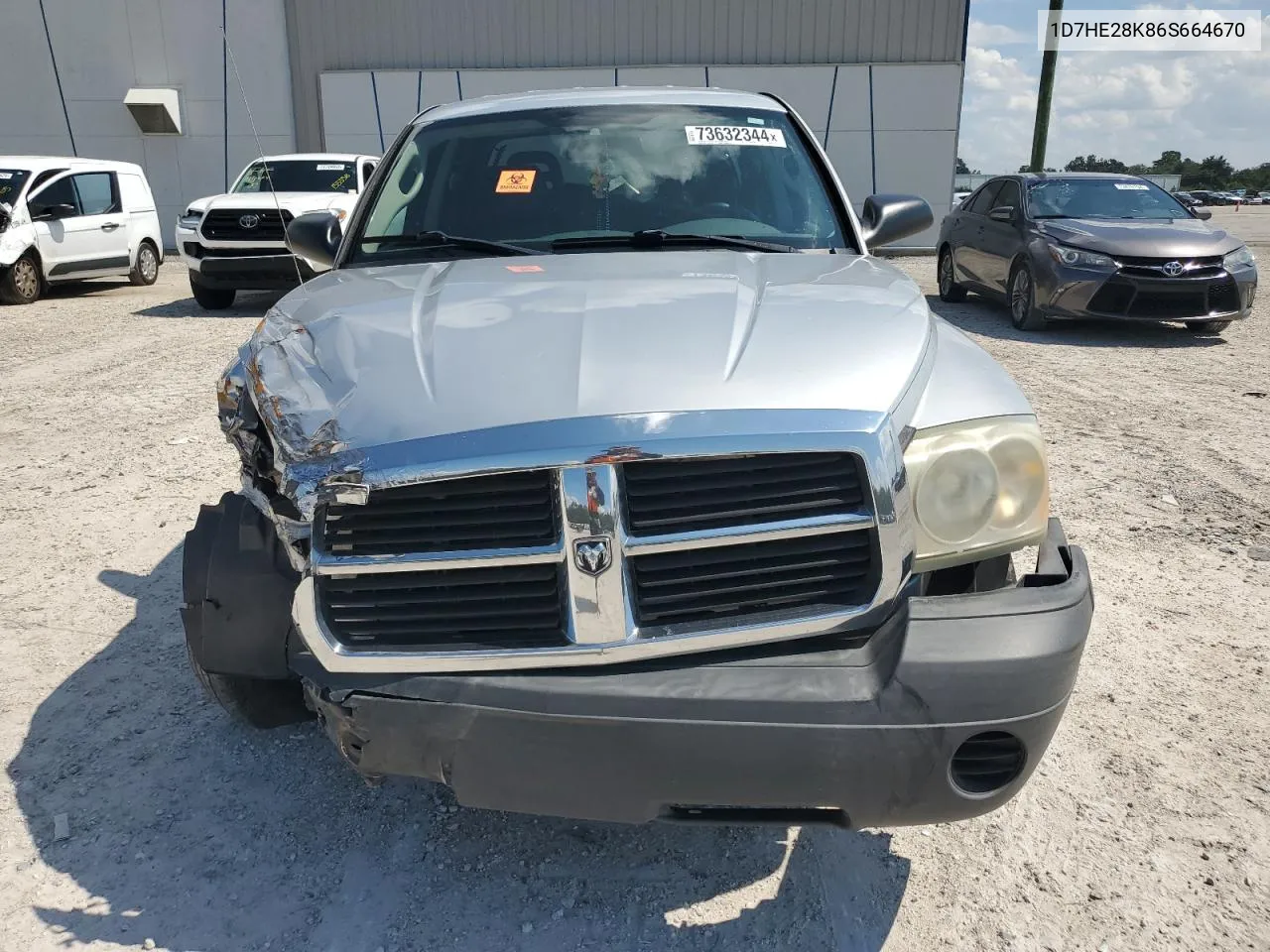 2006 Dodge Dakota Quad VIN: 1D7HE28K86S664670 Lot: 73632344