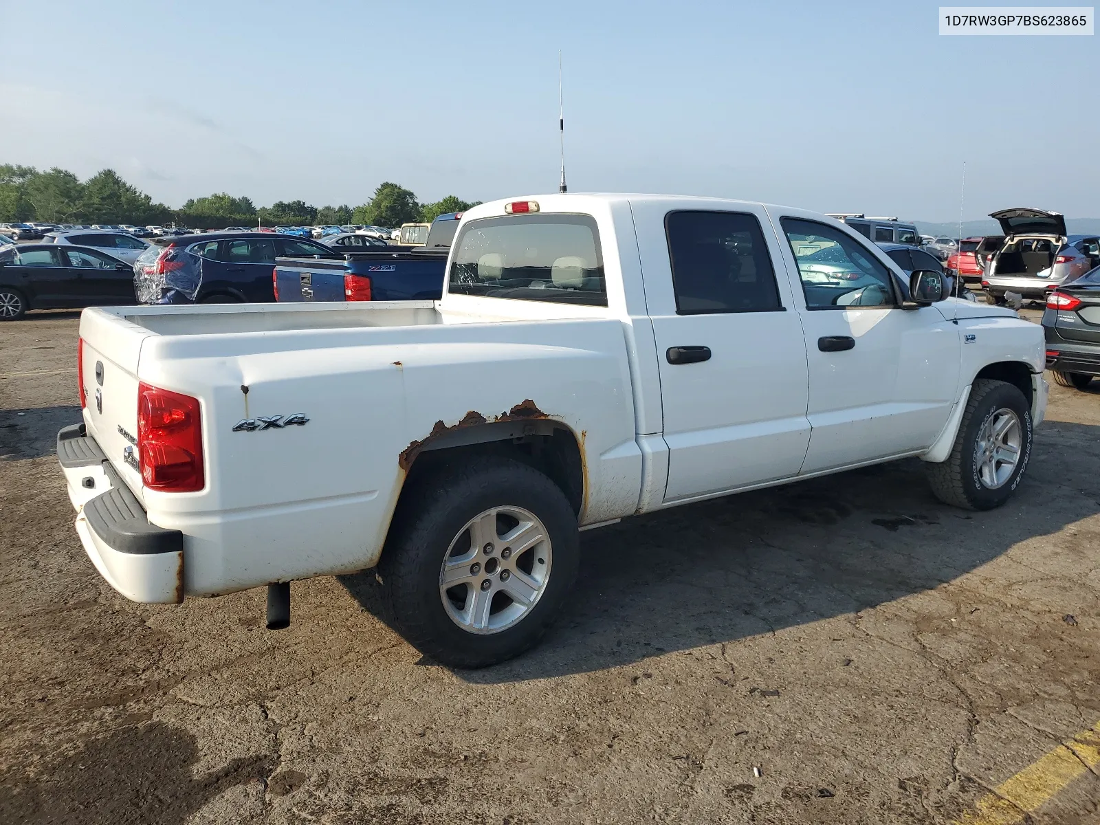 1D7RW3GP7BS623865 2011 Dodge Dakota Slt