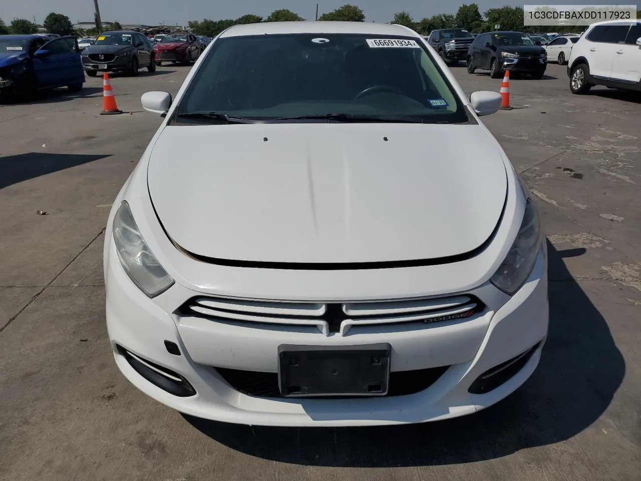 1C3CDFBAXDD117923 2013 Dodge Dart Sxt