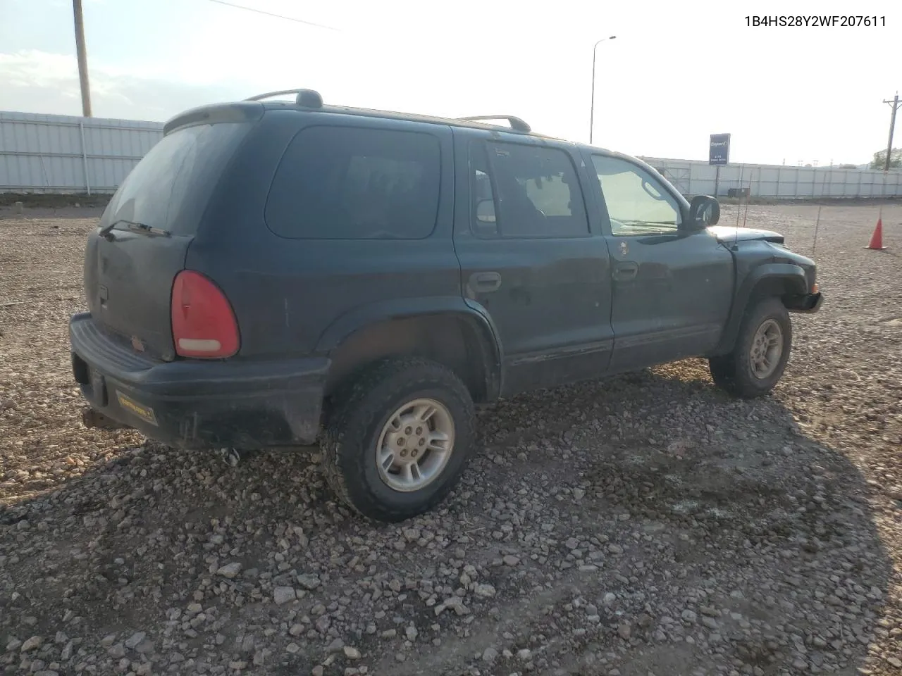 1998 Dodge Durango VIN: 1B4HS28Y2WF207611 Lot: 74788494