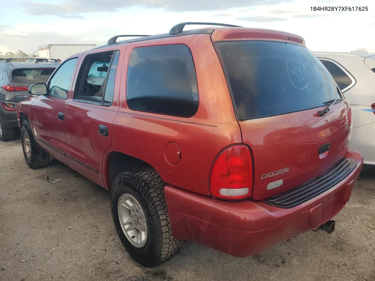 1999 Dodge Durango VIN: 1B4HR28Y7XF617625 Lot: 76554694