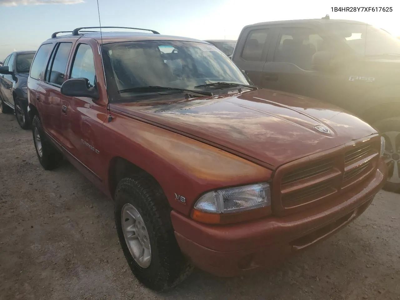 1999 Dodge Durango VIN: 1B4HR28Y7XF617625 Lot: 76554694