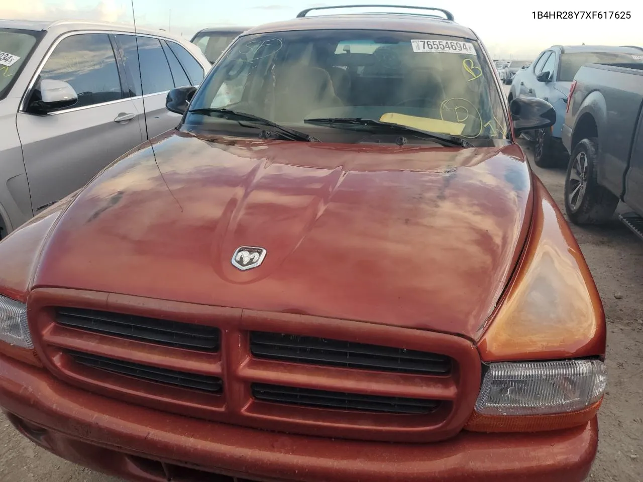 1999 Dodge Durango VIN: 1B4HR28Y7XF617625 Lot: 76554694