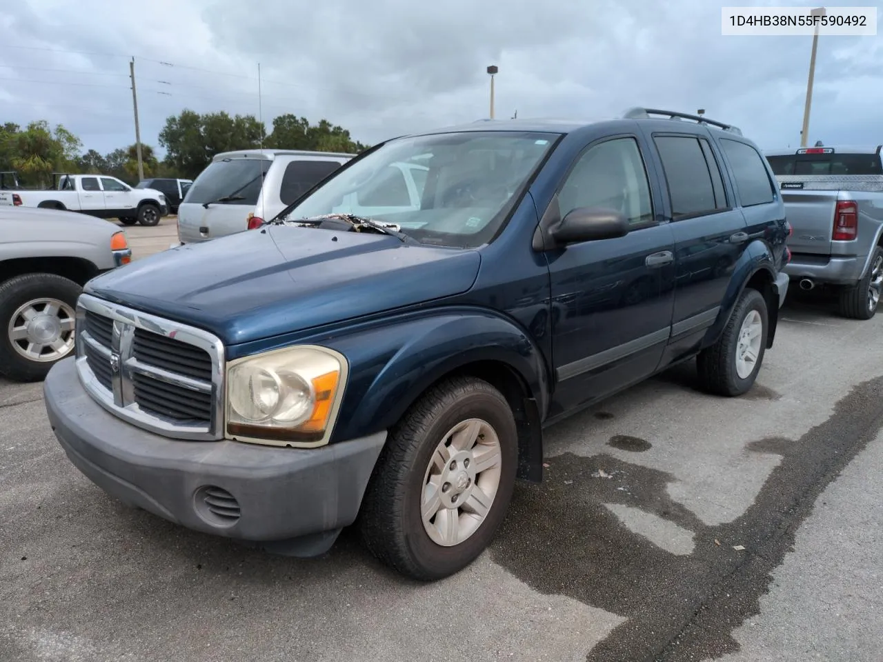 2005 Dodge Durango St VIN: 1D4HB38N55F590492 Lot: 73972024