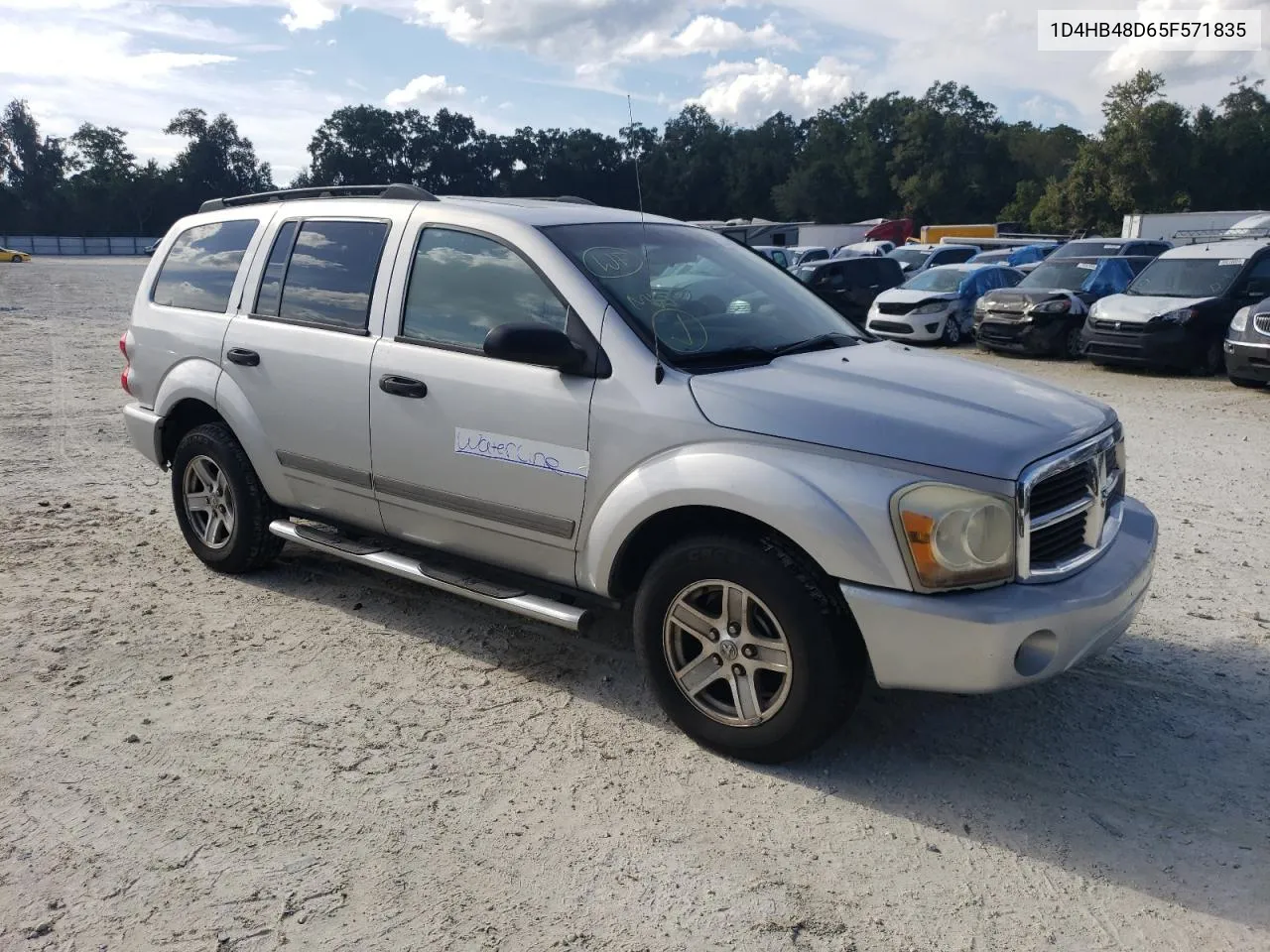 2005 Dodge Durango Slt VIN: 1D4HB48D65F571835 Lot: 74489654