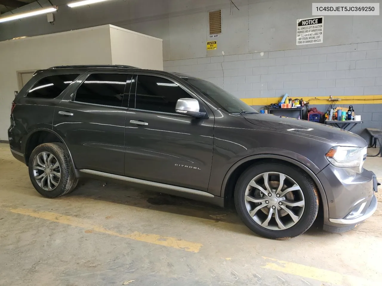 1C4SDJET5JC369250 2018 Dodge Durango Citadel