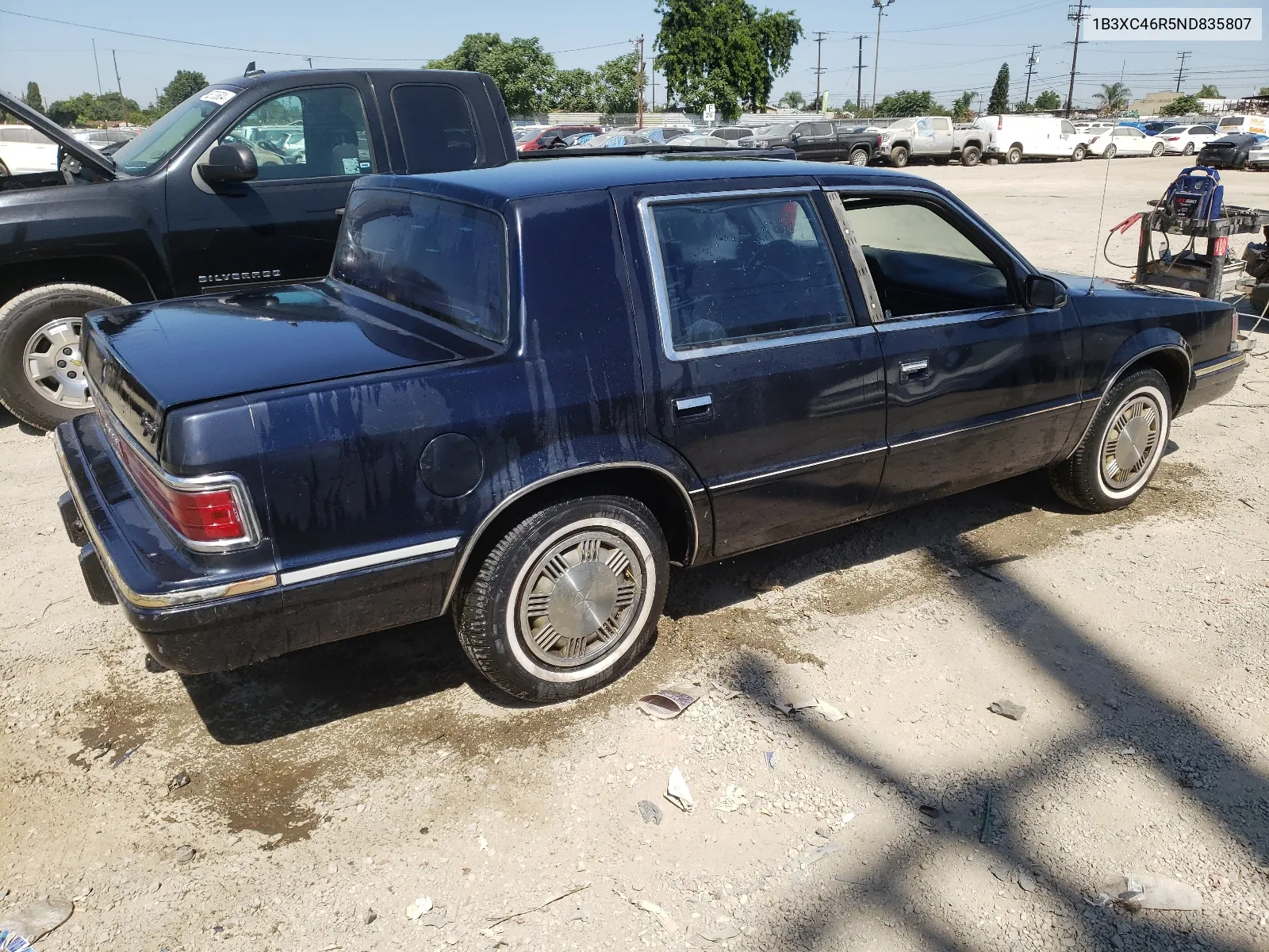 1992 Dodge Dynasty VIN: 1B3XC46R5ND835807 Lot: 66079984