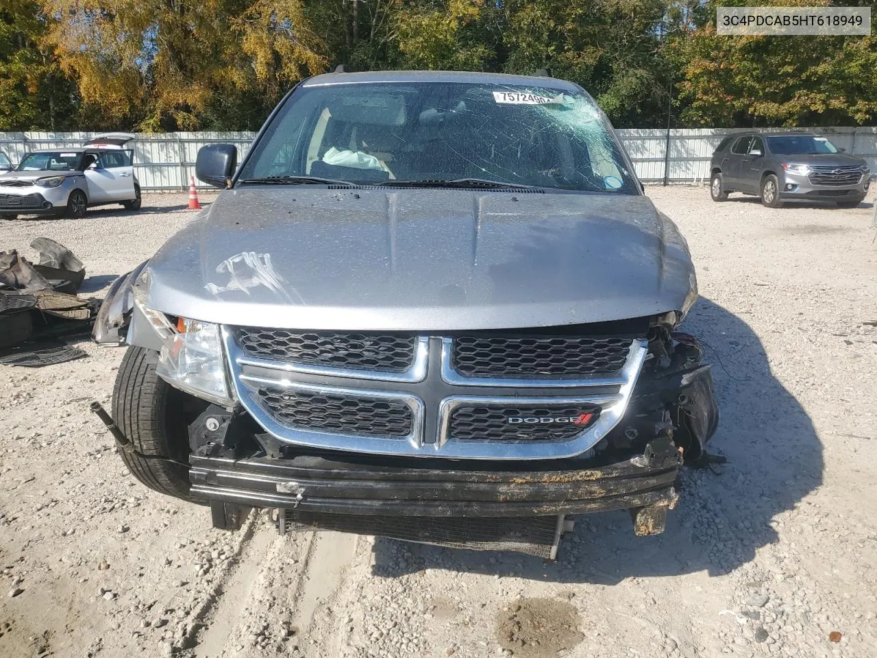 2017 Dodge Journey Se VIN: 3C4PDCAB5HT618949 Lot: 75724904