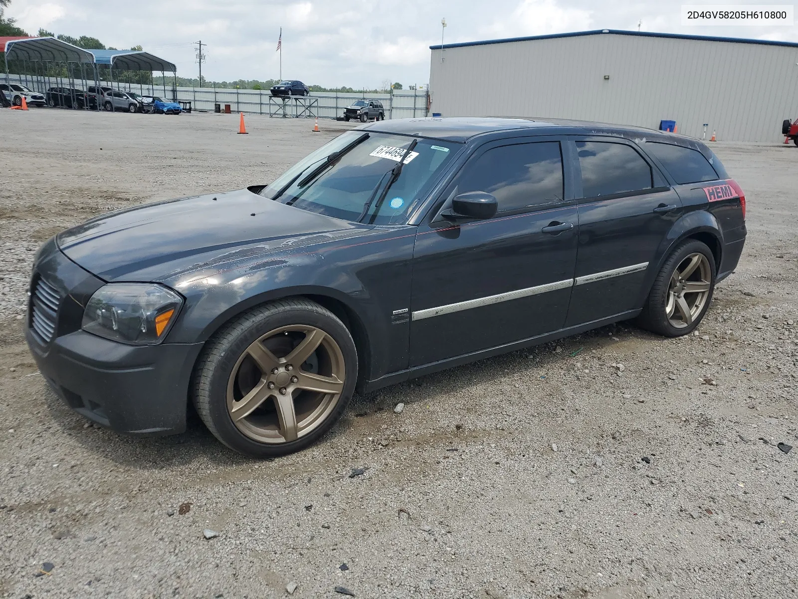 2005 Dodge Magnum R/T VIN: 2D4GV58205H610800 Lot: 67446944