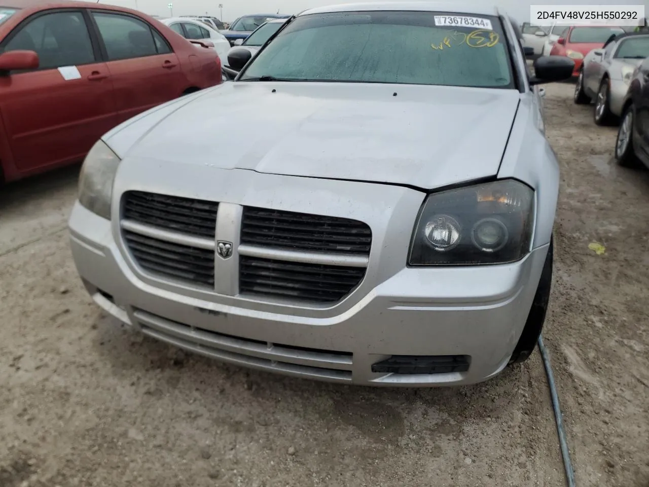 2005 Dodge Magnum Sxt VIN: 2D4FV48V25H550292 Lot: 73678344