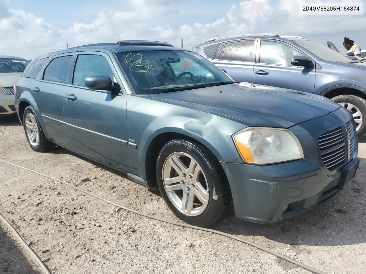 2005 Dodge Magnum R/T VIN: 2D4GV58205H164874 Lot: 74901104