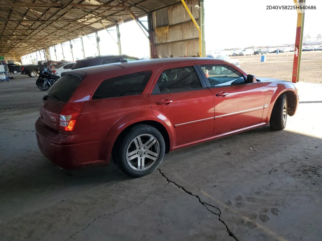 2005 Dodge Magnum R/T VIN: 2D4GV58225H640686 Lot: 78951534