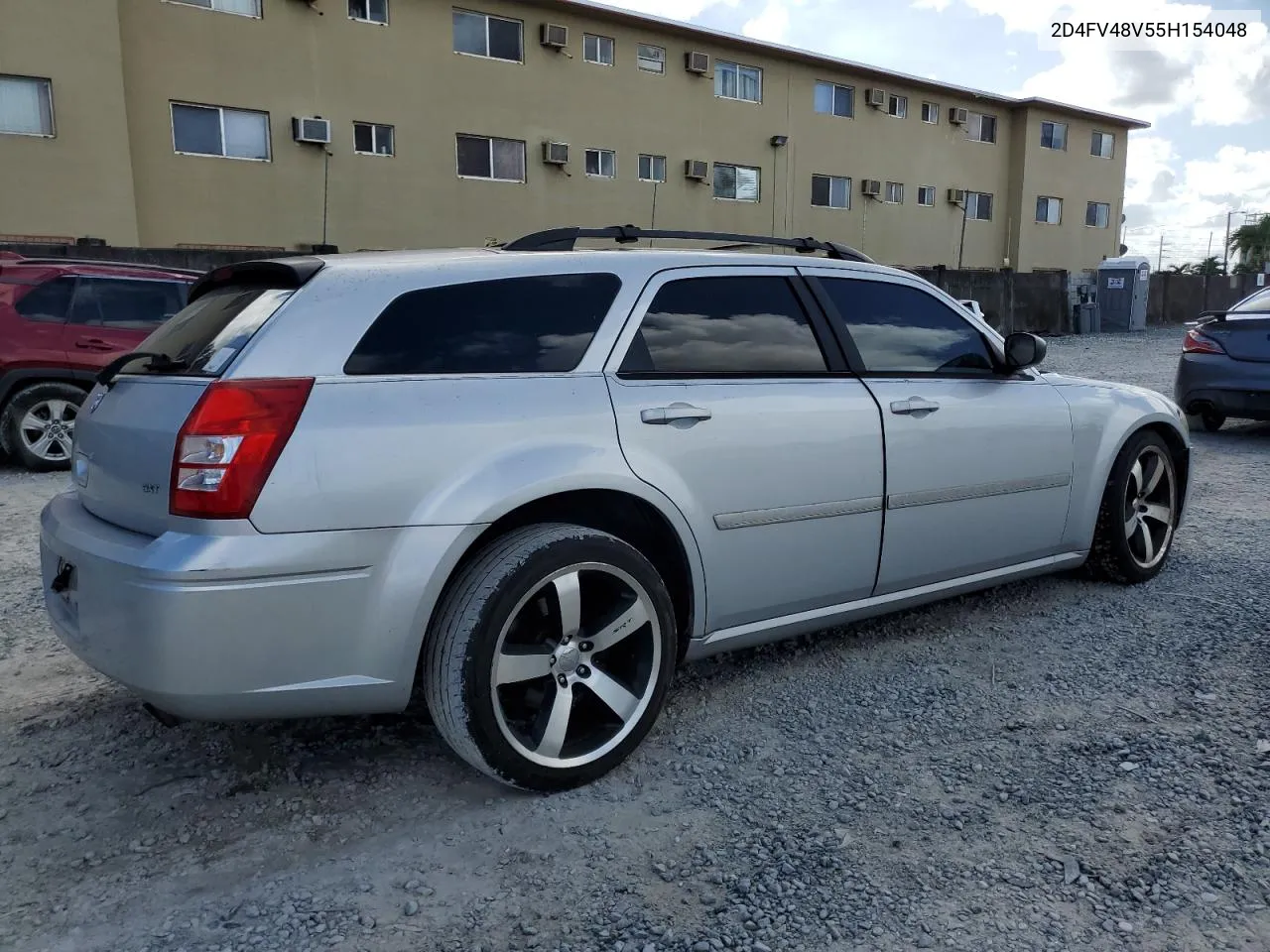 2005 Dodge Magnum Sxt VIN: 2D4FV48V55H154048 Lot: 80156254