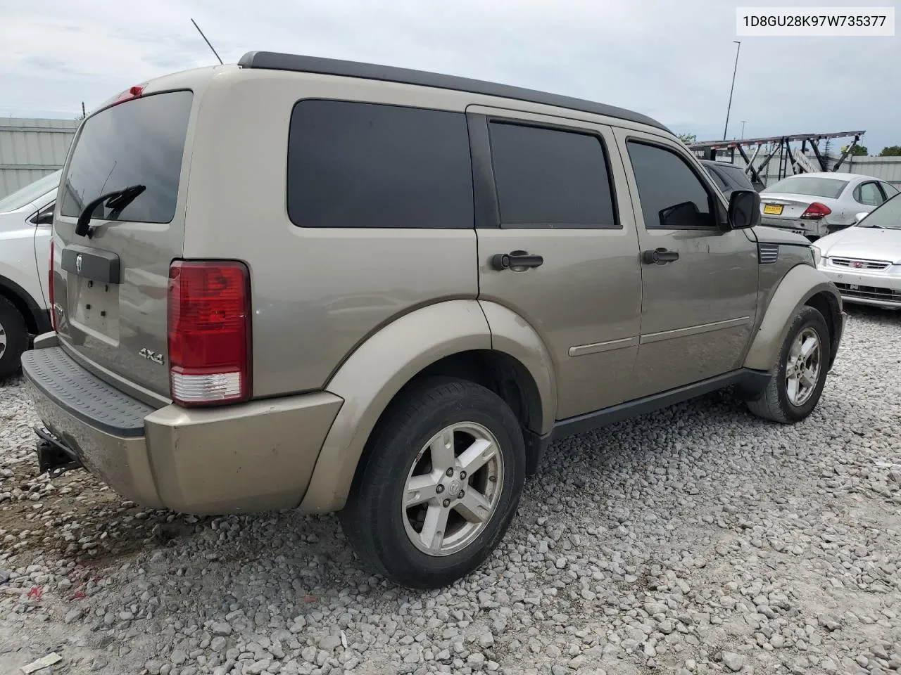 2007 Dodge Nitro Sxt VIN: 1D8GU28K97W735377 Lot: 60691974