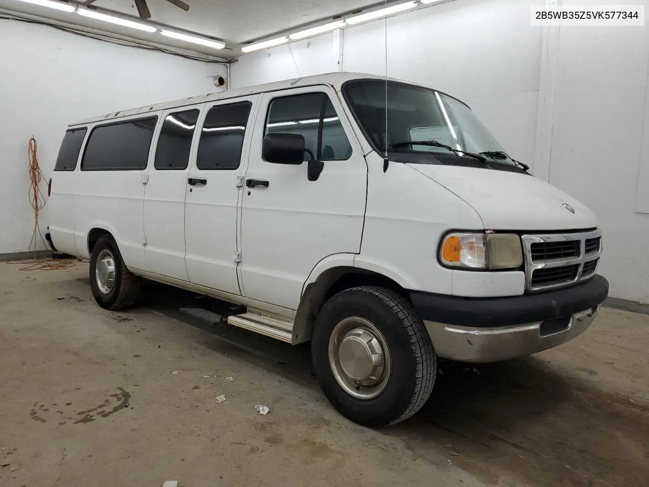 1997 Dodge Ram Wagon B3500 VIN: 2B5WB35Z5VK577344 Lot: 65568634