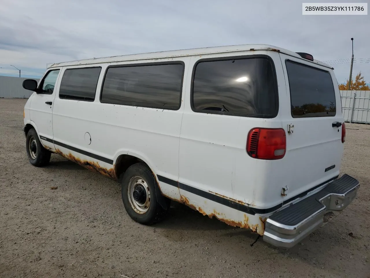 2000 Dodge Ram Wagon B3500 VIN: 2B5WB35Z3YK111786 Lot: 74725954