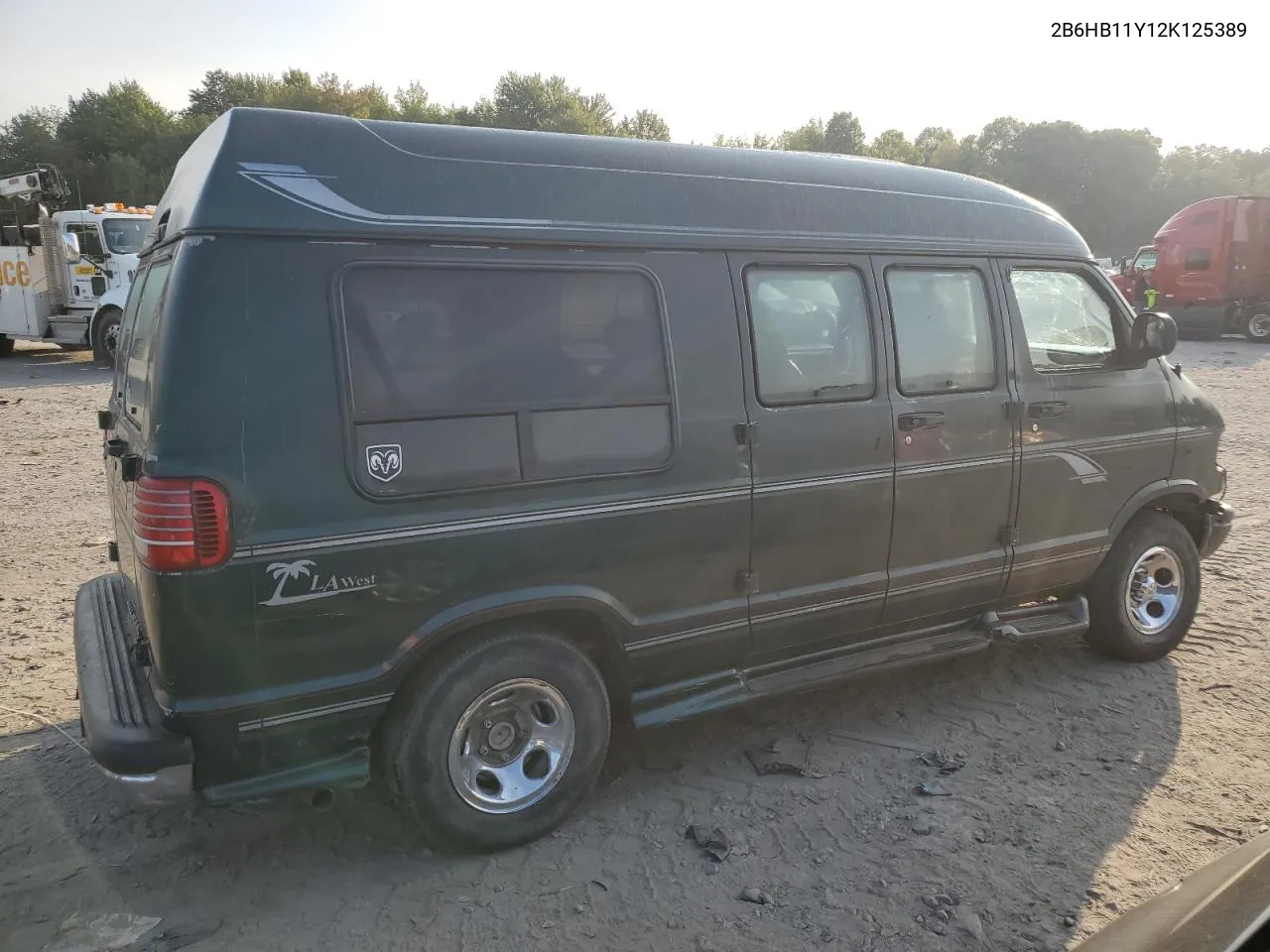 2B6HB11Y12K125389 2002 Dodge Ram Van B1500