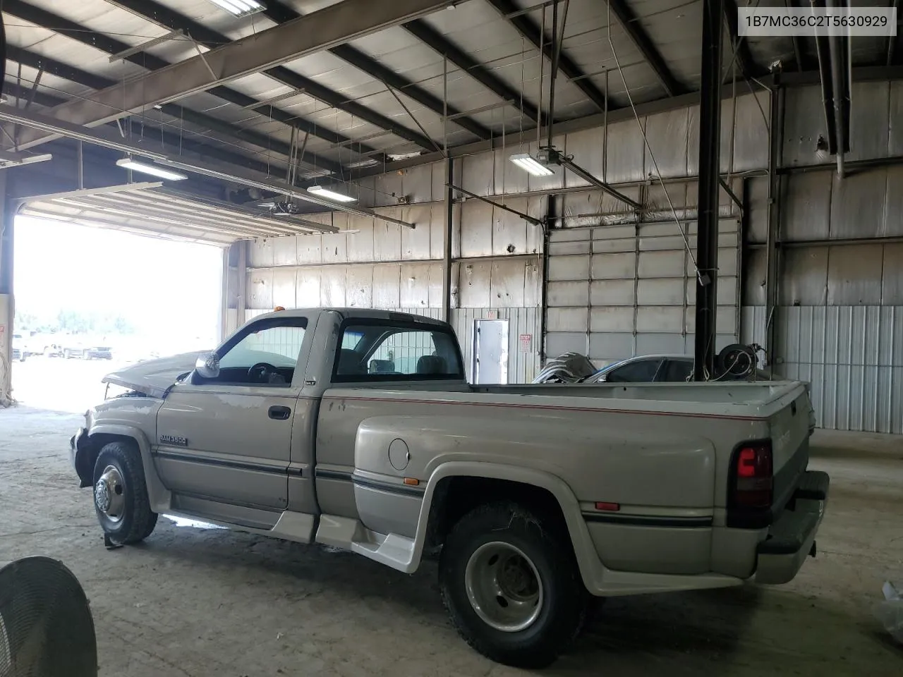 1996 Dodge Ram 3500 C VIN: 1B7MC36C2T5630929 Lot: 70712724