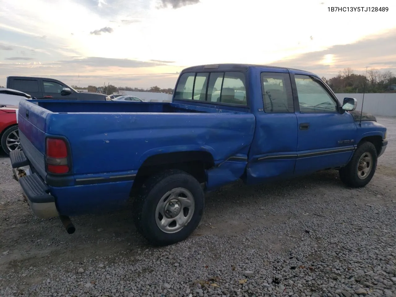 1996 Dodge Ram 1500 VIN: 1B7HC13Y5TJ128489 Lot: 79220364