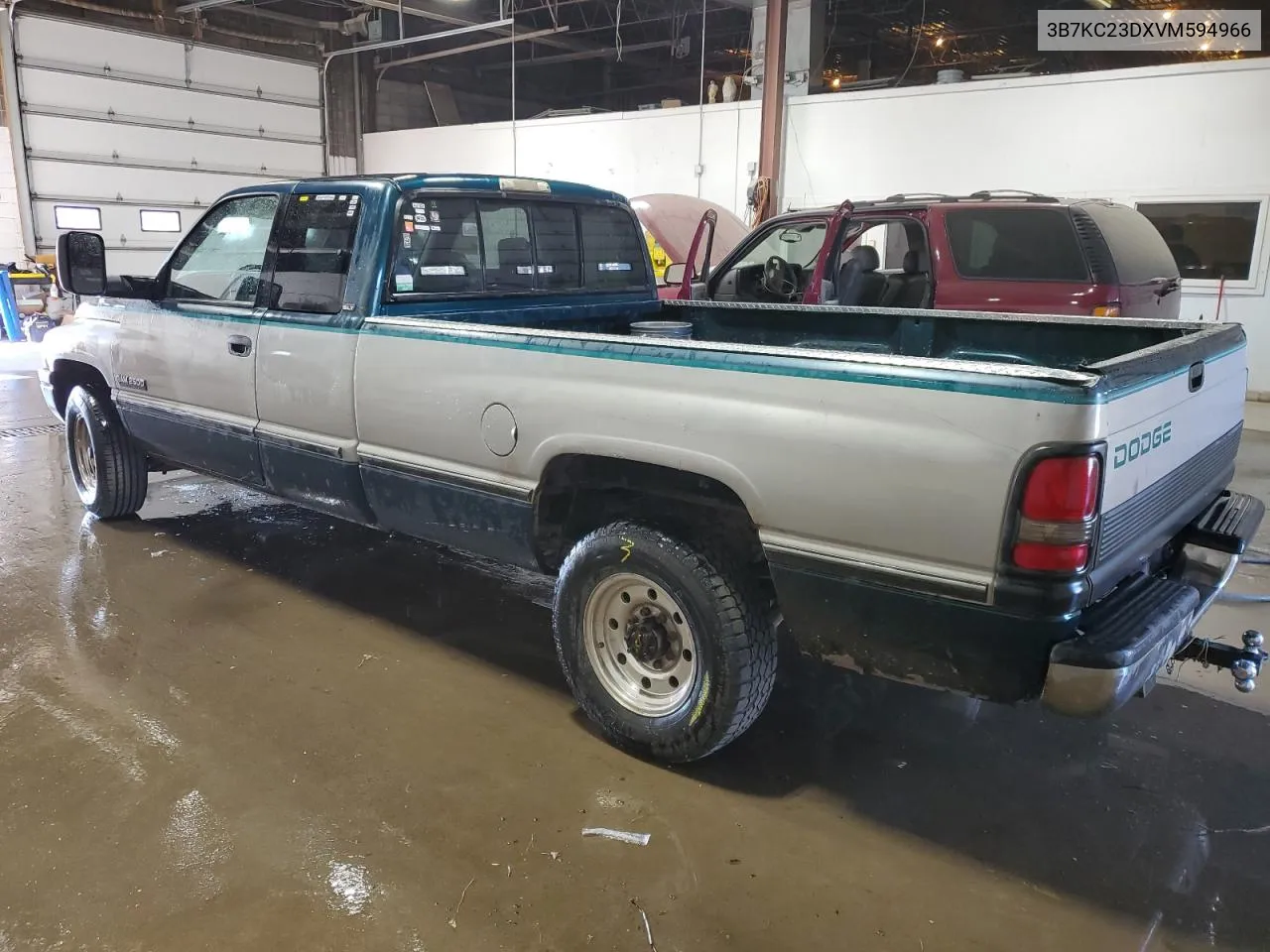 1997 Dodge Ram 2500 VIN: 3B7KC23DXVM594966 Lot: 75481034