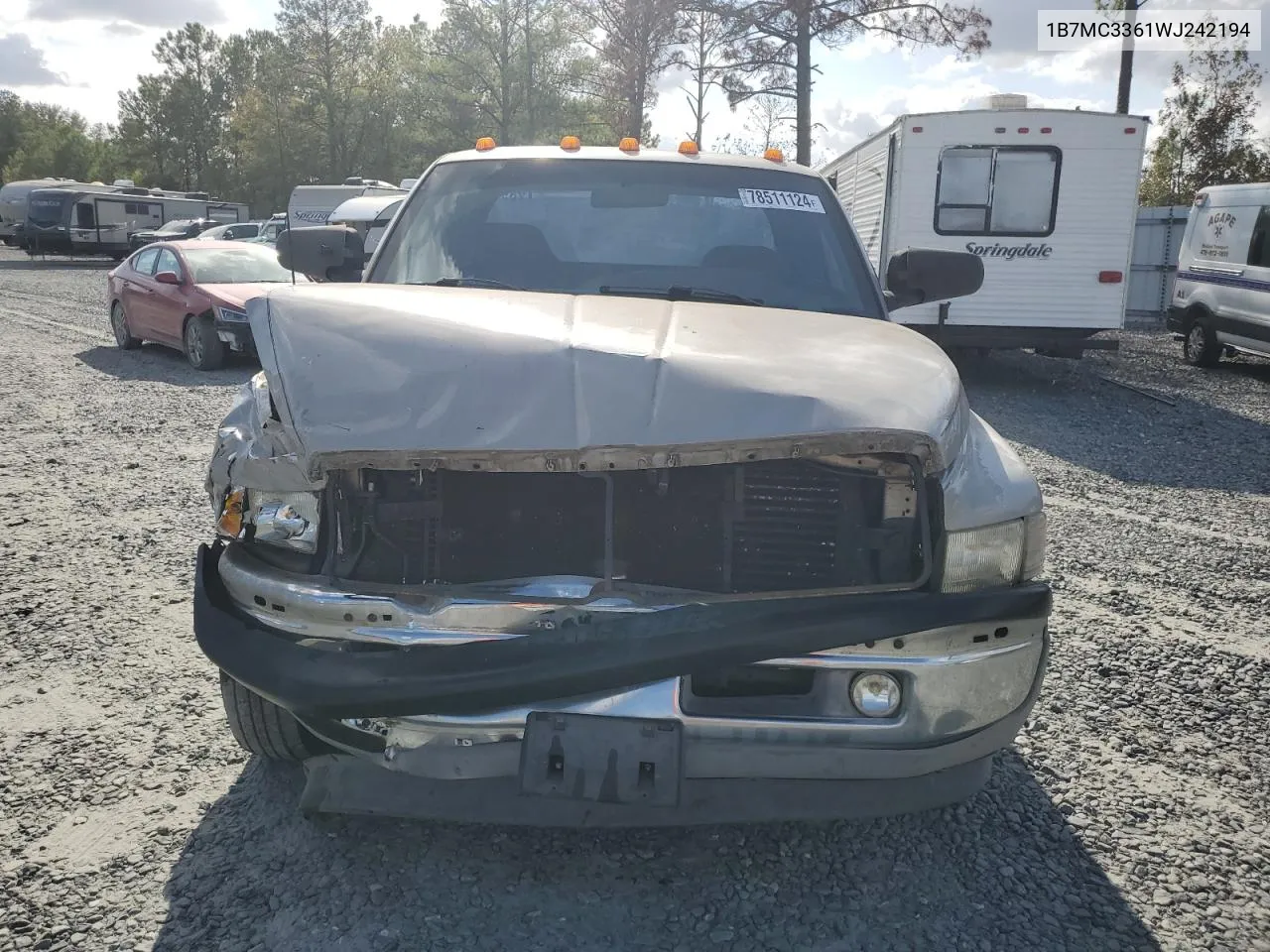 1B7MC3361WJ242194 1998 Dodge Ram 3500