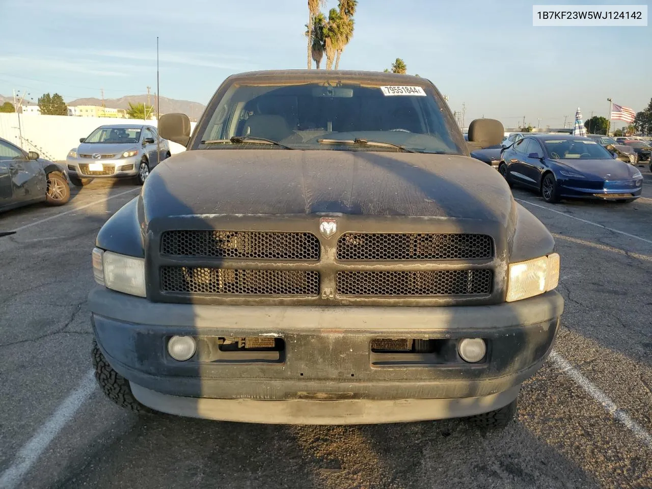 1998 Dodge Ram 2500 VIN: 1B7KF23W5WJ124142 Lot: 79551844