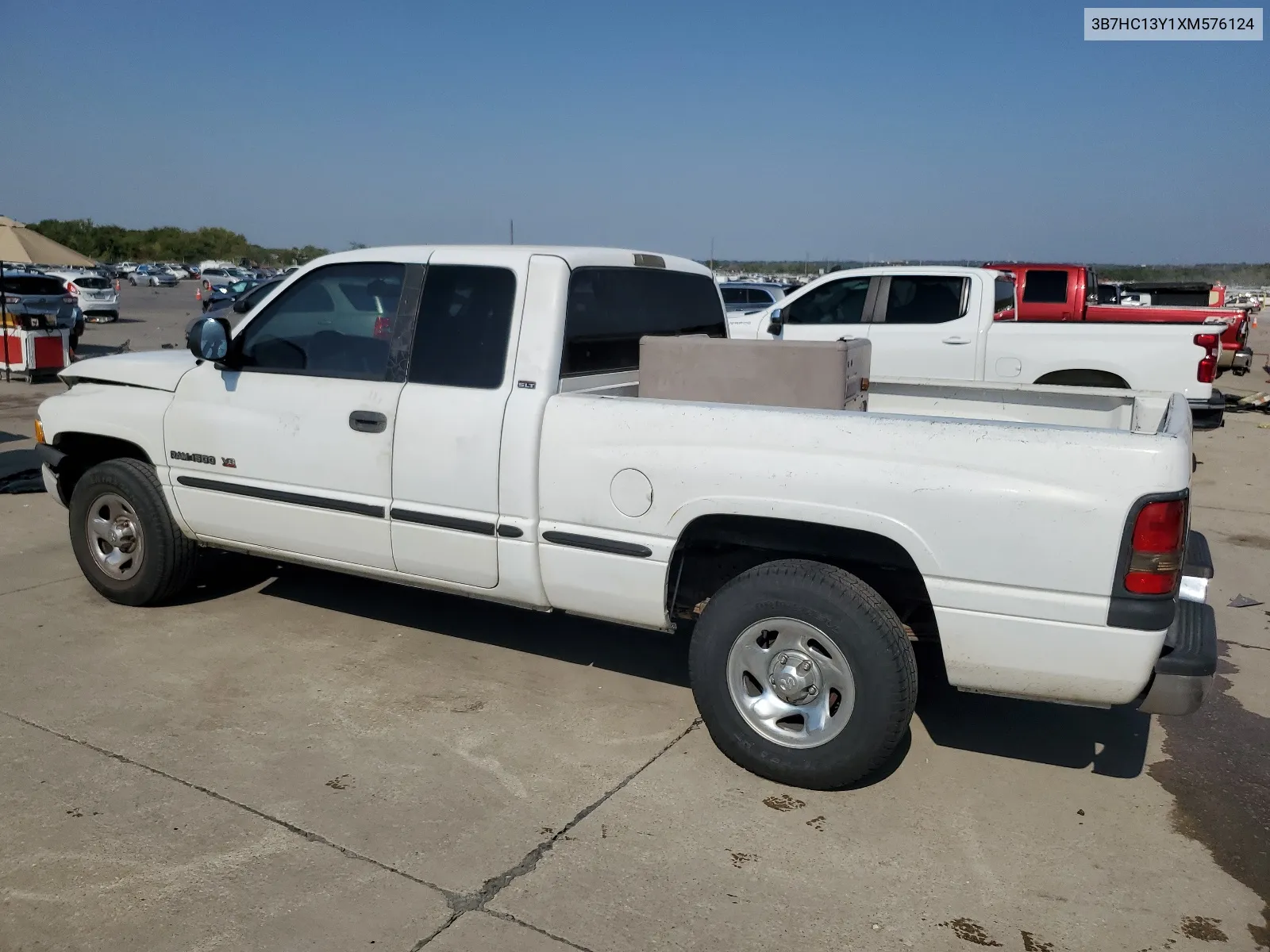 1999 Dodge Ram 1500 VIN: 3B7HC13Y1XM576124 Lot: 68438384