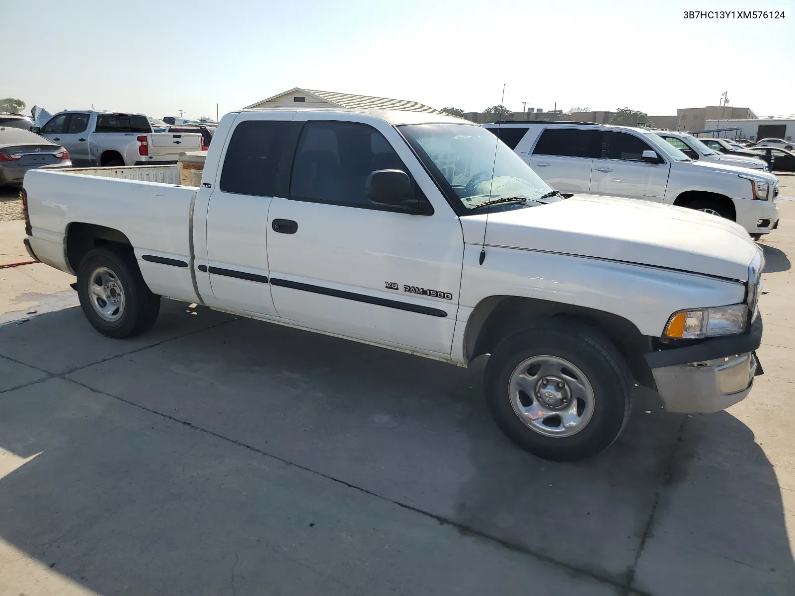 1999 Dodge Ram 1500 VIN: 3B7HC13Y1XM576124 Lot: 68438384