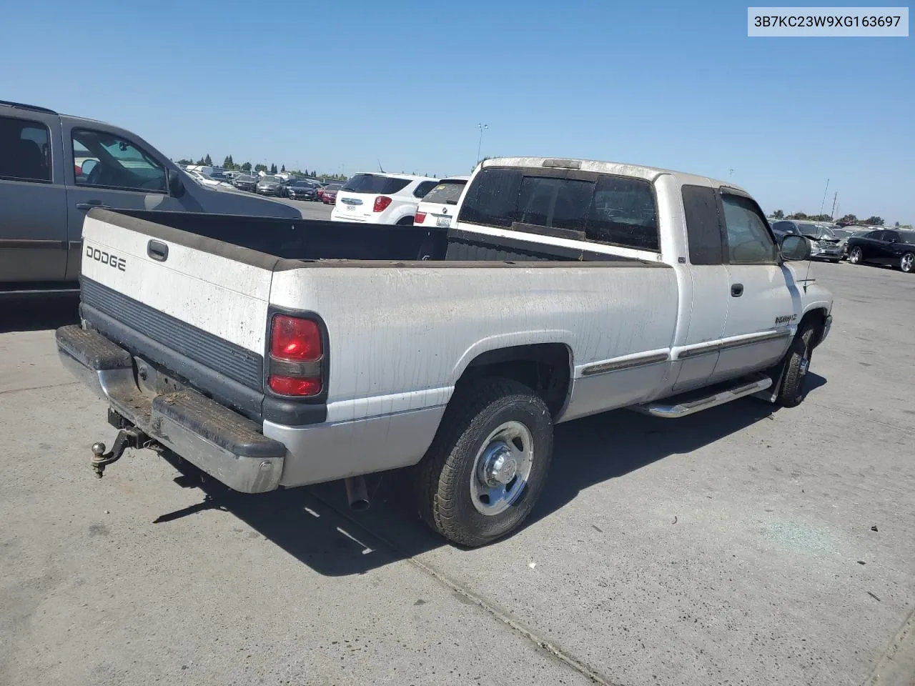 3B7KC23W9XG163697 1999 Dodge Ram 2500