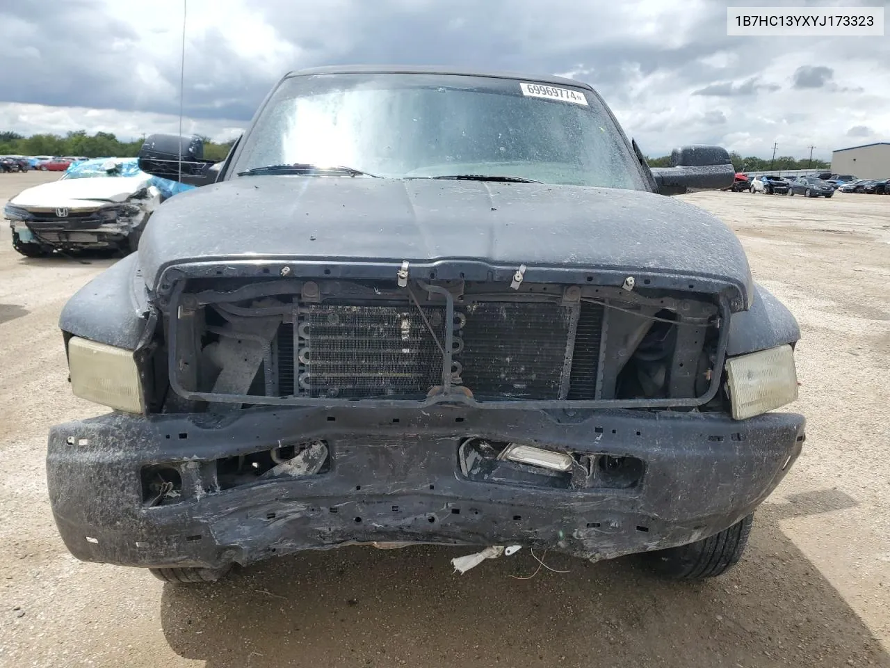 1B7HC13YXYJ173323 2000 Dodge Ram 1500