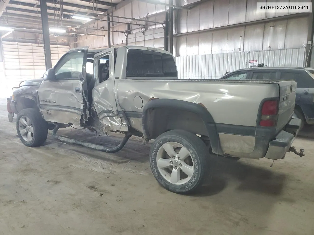 2000 Dodge Ram 1500 VIN: 3B7HF13ZXYG162341 Lot: 74234234