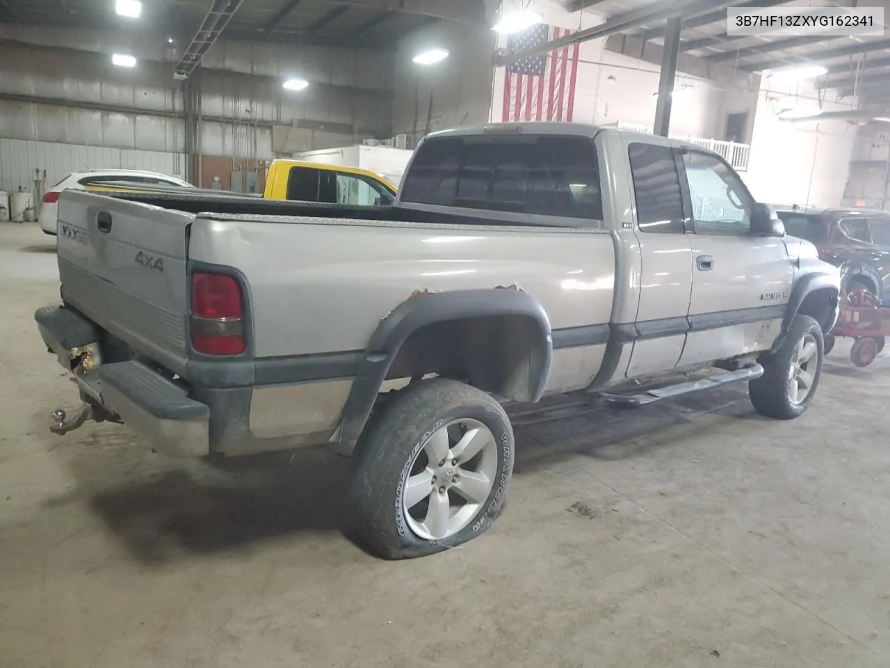 2000 Dodge Ram 1500 VIN: 3B7HF13ZXYG162341 Lot: 74234234