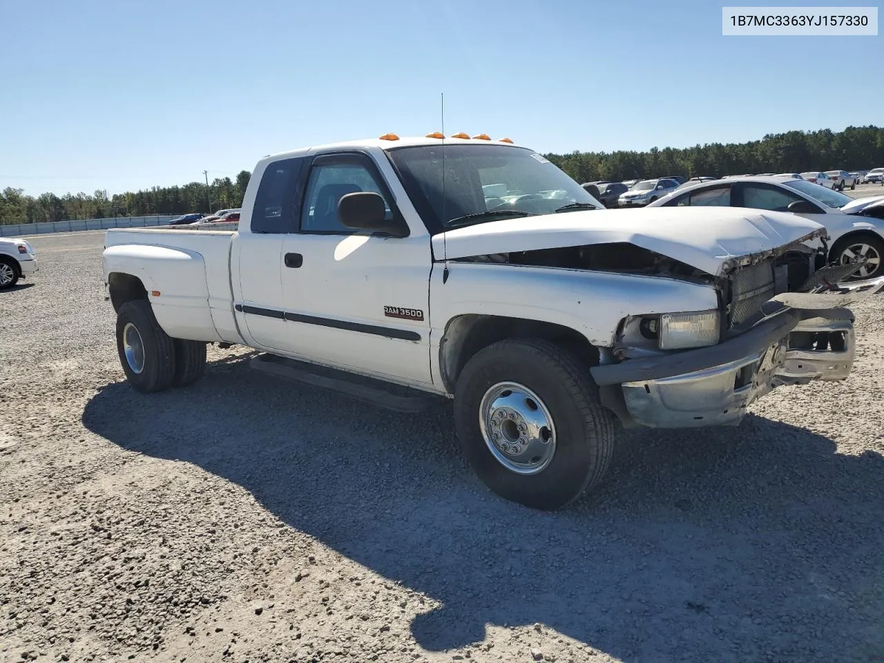 1B7MC3363YJ157330 2000 Dodge Ram 3500