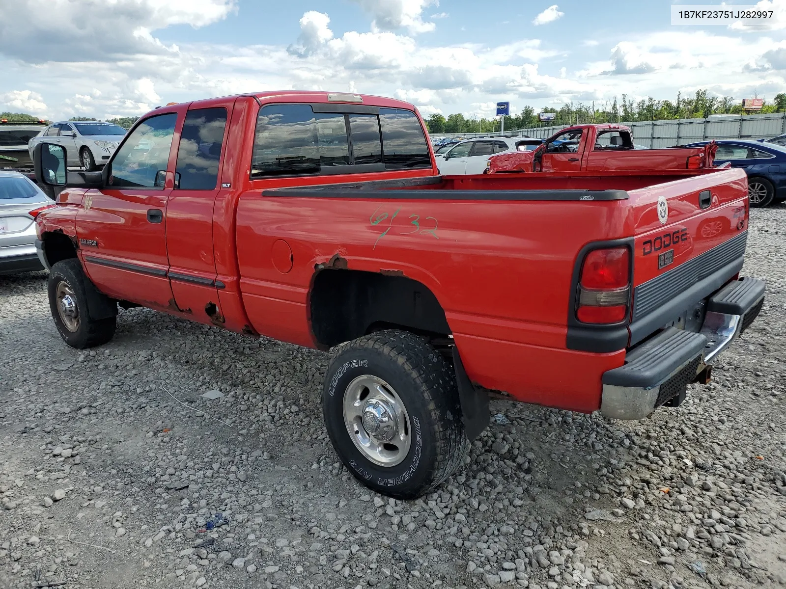 2001 Dodge Ram 2500 VIN: 1B7KF23751J282997 Lot: 63675314