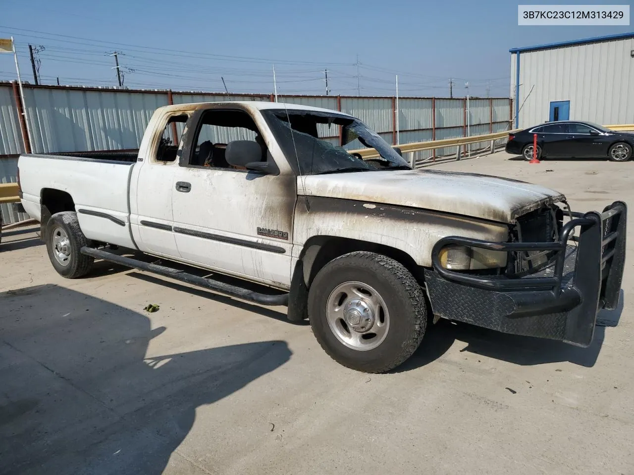 2002 Dodge Ram 2500 VIN: 3B7KC23C12M313429 Lot: 66878984