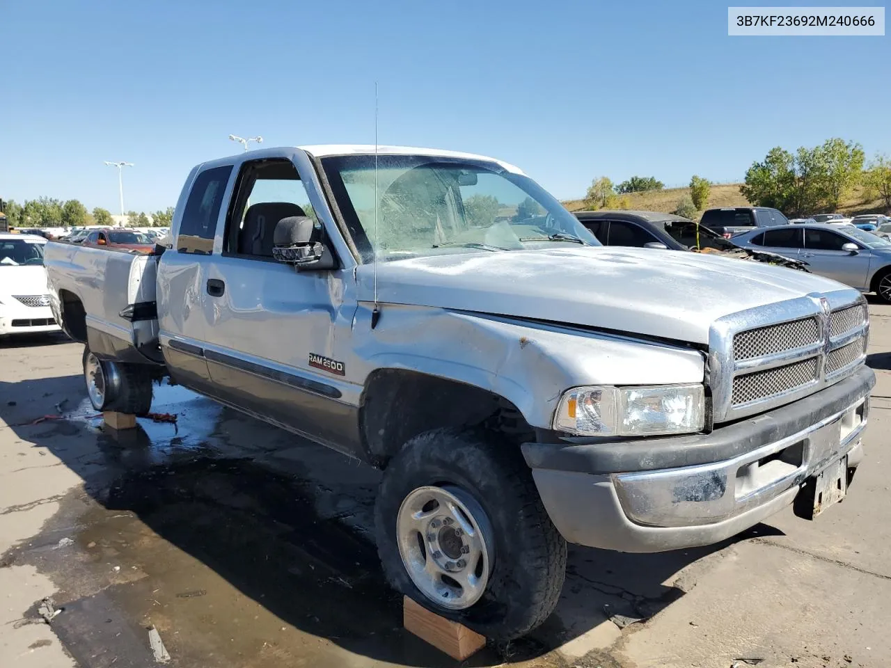 2002 Dodge Ram 2500 VIN: 3B7KF23692M240666 Lot: 71419704