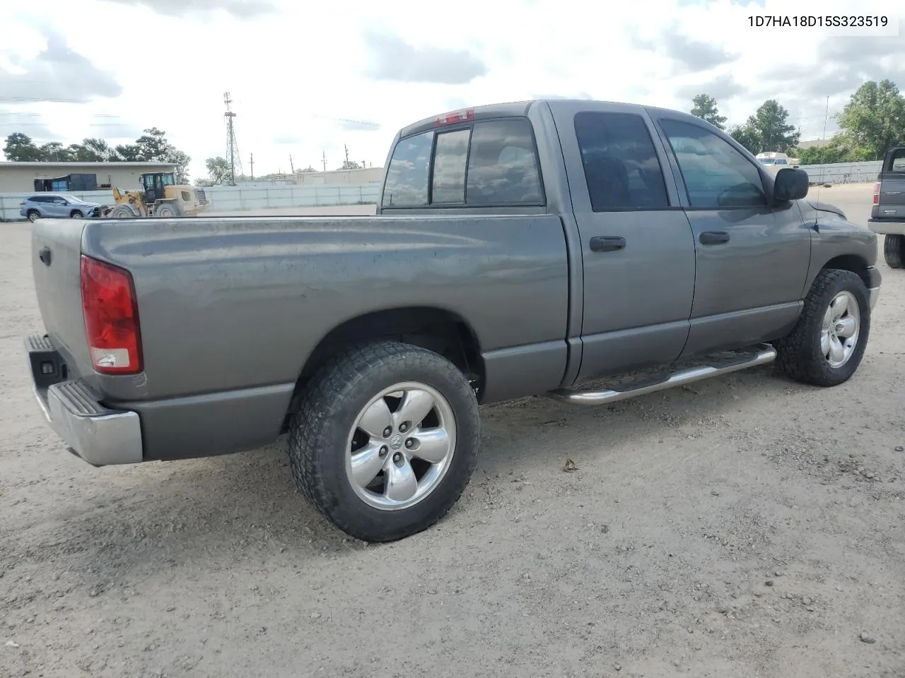 2005 Dodge Ram 1500 St VIN: 1D7HA18D15S323519 Lot: 63023714