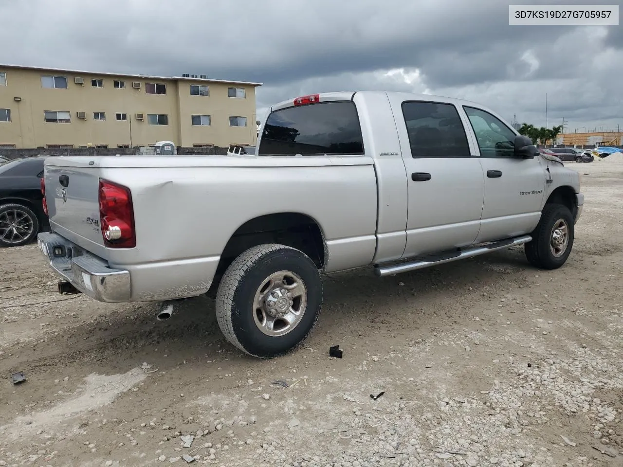 2007 Dodge Ram 1500 VIN: 3D7KS19D27G705957 Lot: 69015444