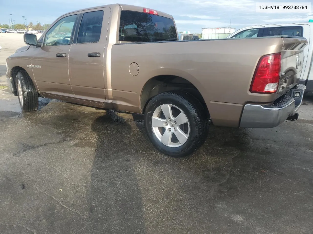 2009 Dodge Ram 1500 VIN: 1D3HV18T99S738784 Lot: 71083844