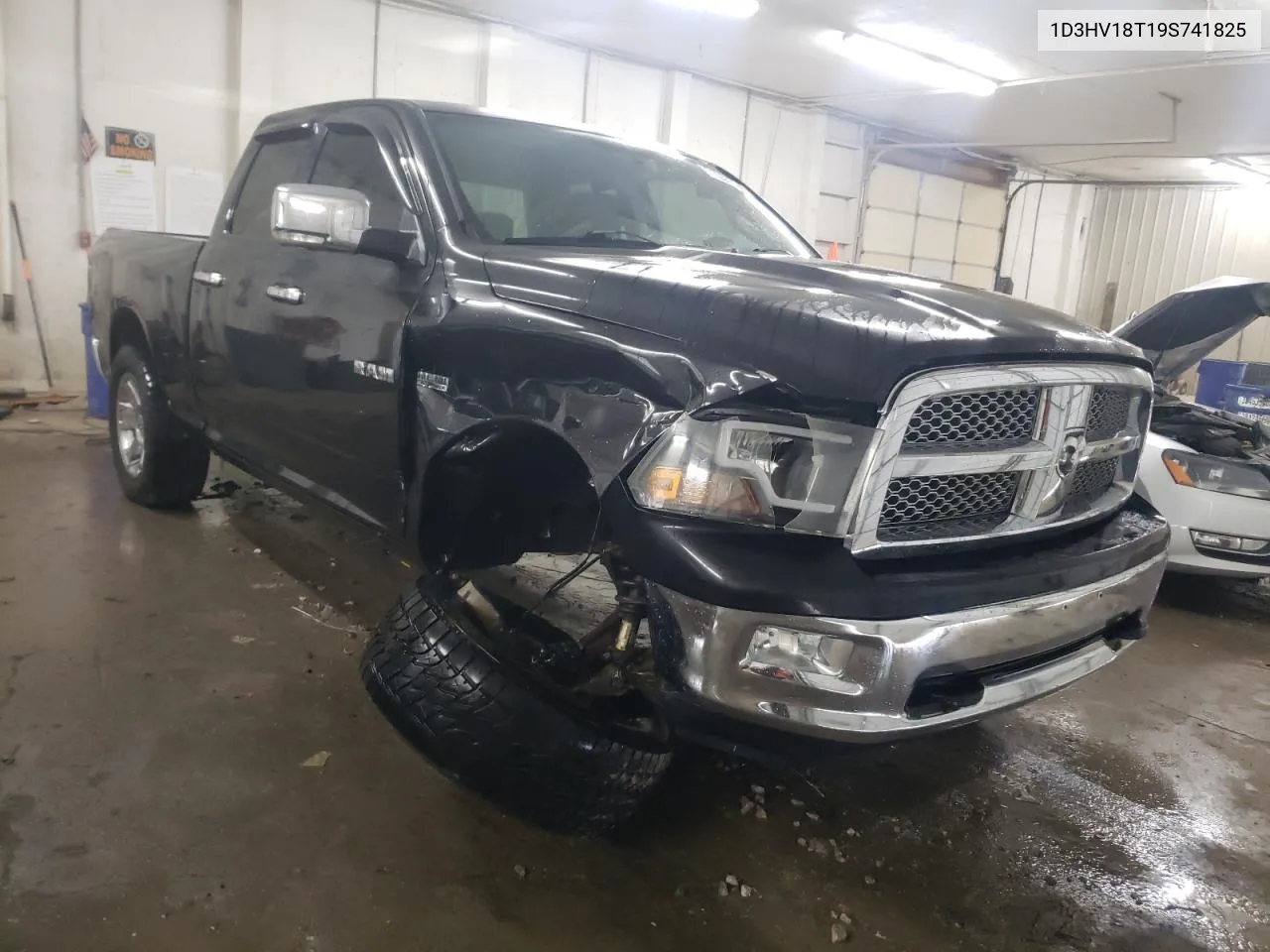 2009 Dodge Ram 1500 VIN: 1D3HV18T19S741825 Lot: 71555754