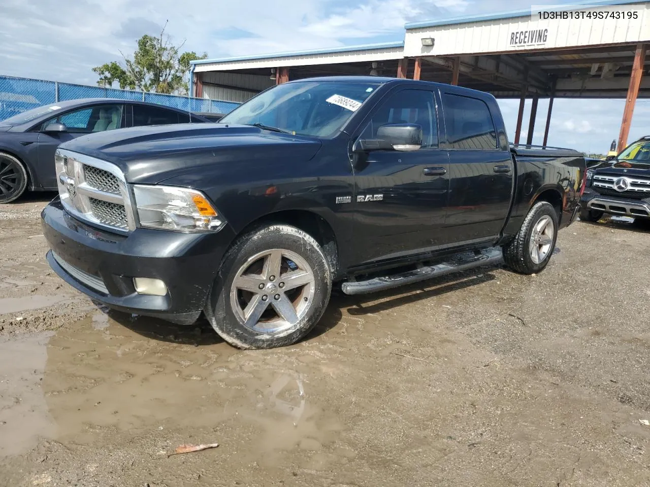 2009 Dodge Ram 1500 VIN: 1D3HB13T49S743195 Lot: 73689244