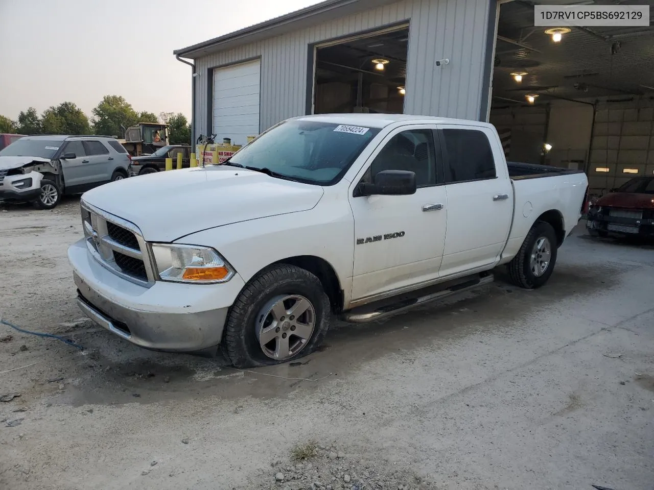 2011 Dodge Ram 1500 VIN: 1D7RV1CP5BS692129 Lot: 70554224