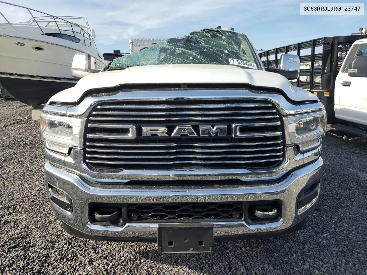 3C63RRJL9RG123747 2024 Ram 3500 Laramie